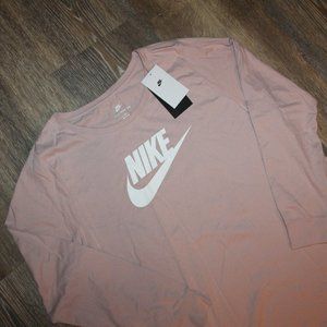 NWT NIKE PLUS SIZE ESSENTIALS LOGO‎ LONG SLEEVED T SHIRT PINK